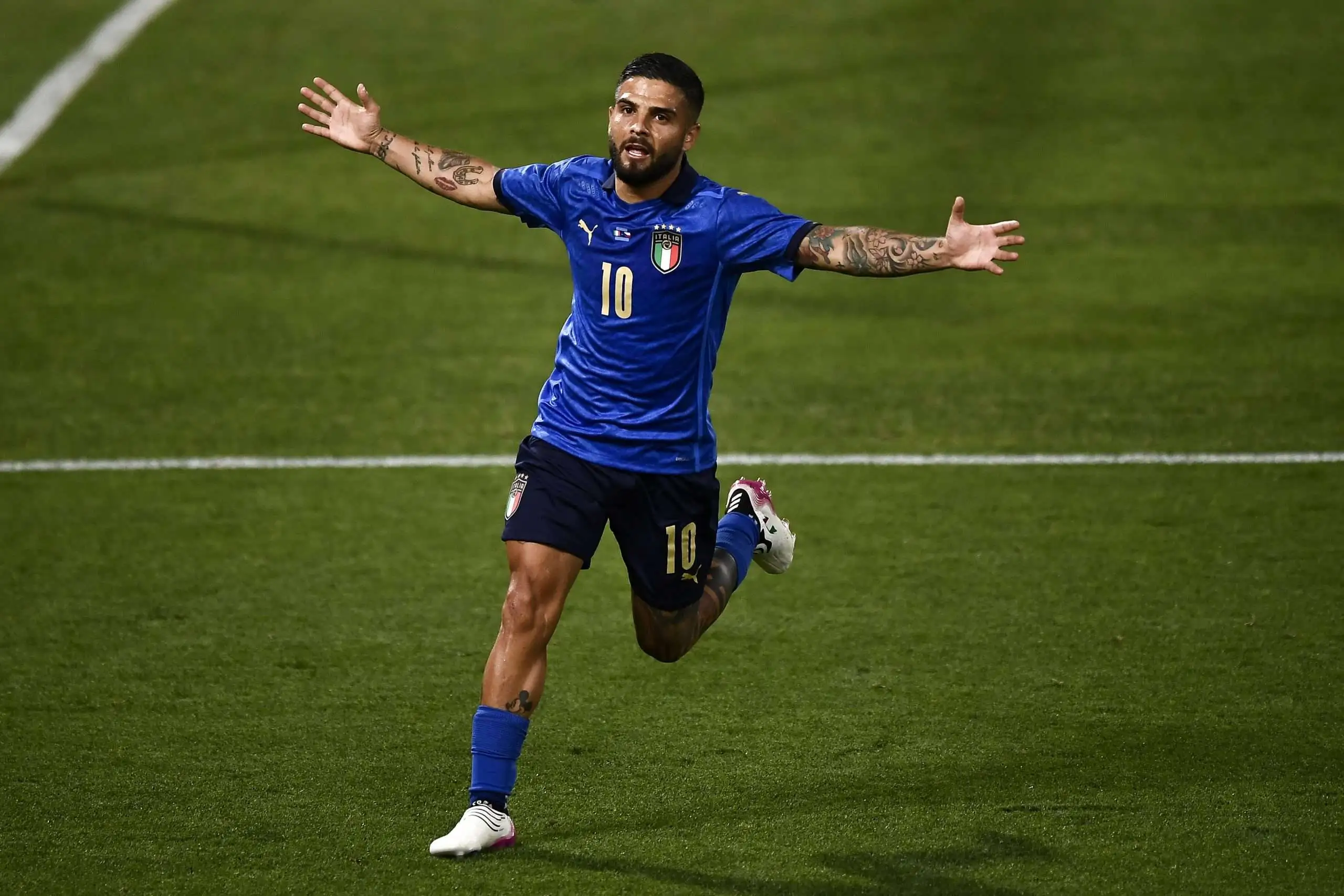 Lorenzo Insigne jugando en la selección italiana